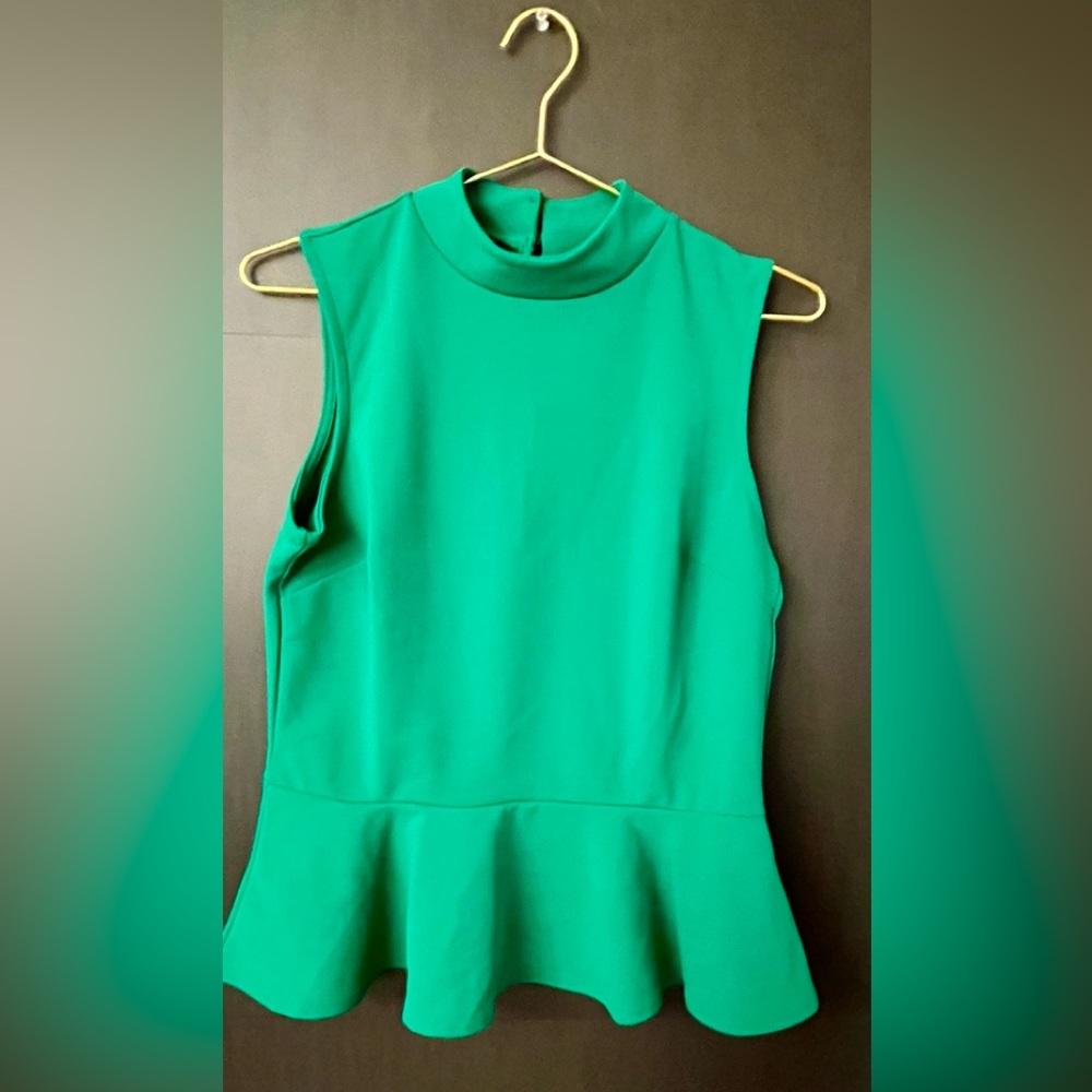 • NWT Banana Republic Peplum Sleeveless Career Blouse